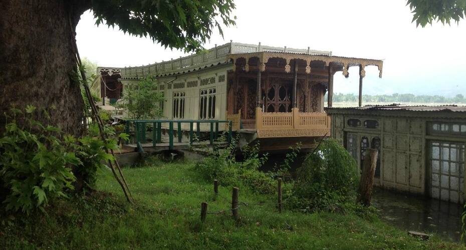 Claremont Houseboats, Srinagar 3